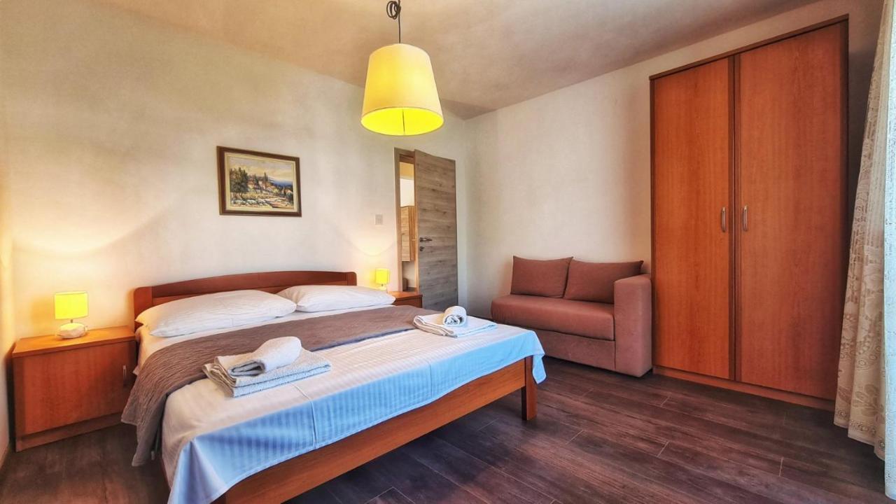 Apartments Ribaric Palit Exterior foto